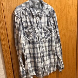BKE Men's Gray and White Plaid Button Down Shirt